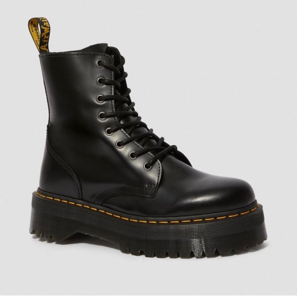 Dr. Martens Jadon Size 7 Black Boot